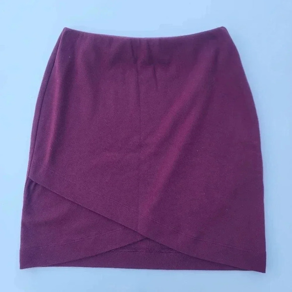SO Authentic American Heritage Bodycon Burgundy Red Short Elasric Skirt sz S - Picture 1 of 8